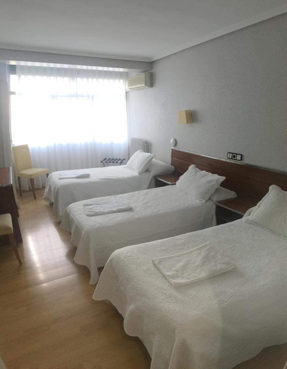 Hostal La Parrilla Тудела Екстериор снимка