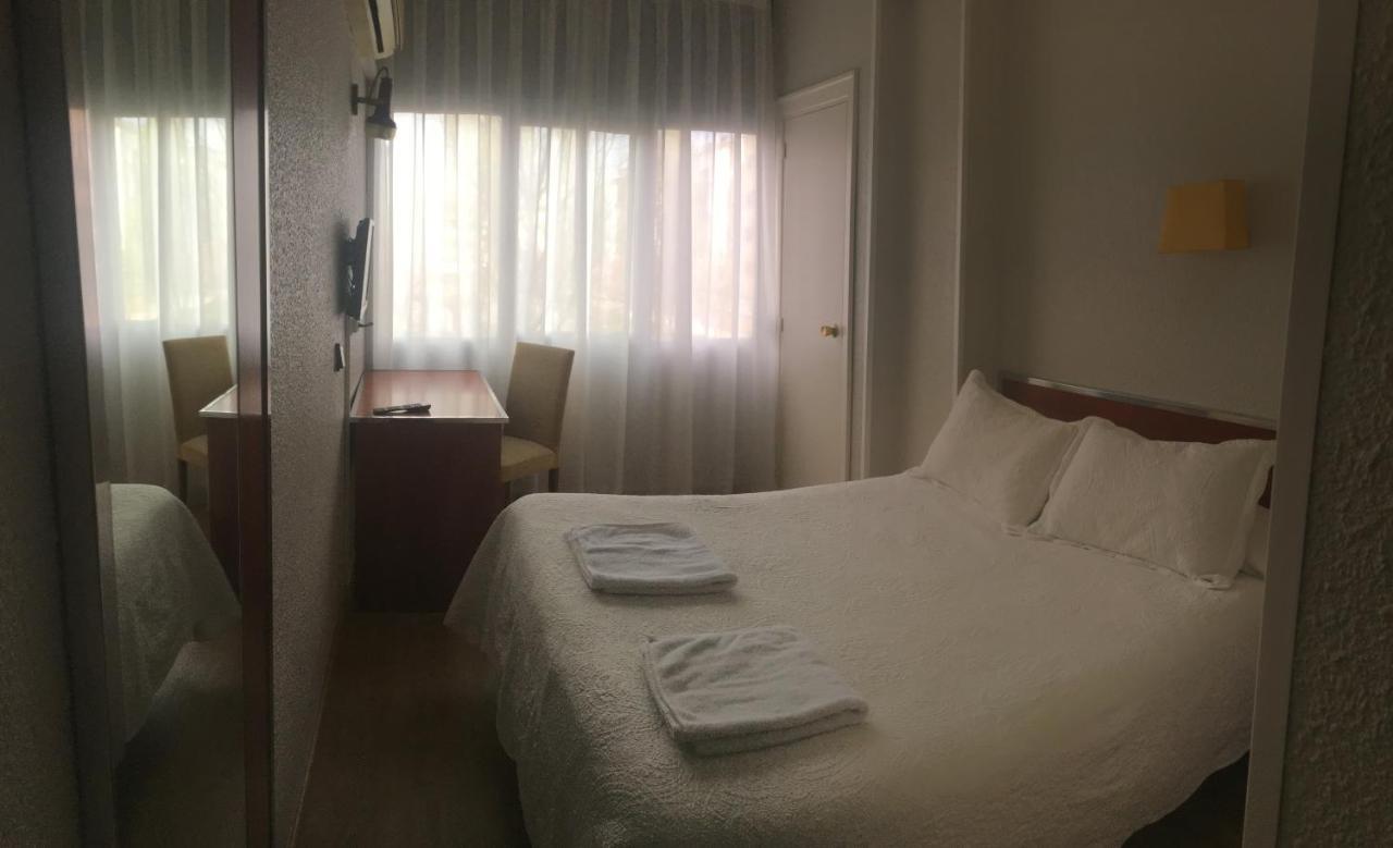 Hostal La Parrilla Тудела Екстериор снимка